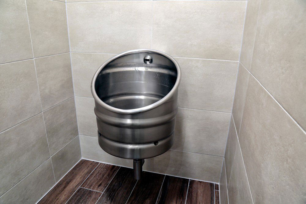 Edelstahl Urinal mit Infrarot-Spülung vandalensicher SLPN10E - Muster