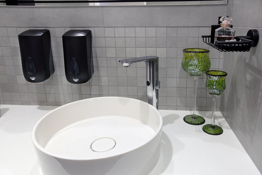 Waschtischarmatur mit Sensor SLU60(B) - Musterbad